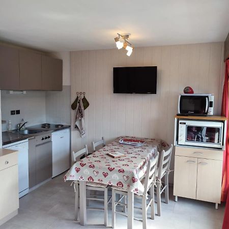 Coquet Studio De 4 Personnes Aux Carroz - Balcon Et Wifi เลการ์รอซ-ดาราช ภายนอก รูปภาพ